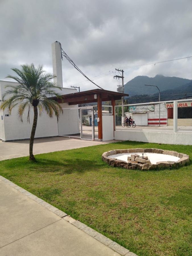 Em - Sp Apartamento Ubatuba